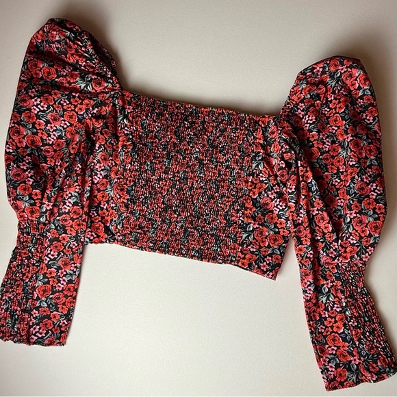 Zara Tops - Zara Floral Smocked Puff Sleeve Top